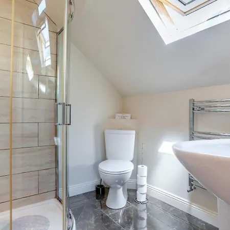 5 Bed In Oc-ii16235 Ferienhaus *