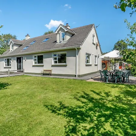 5 Bed In Oc-ii16235 Ferienhaus