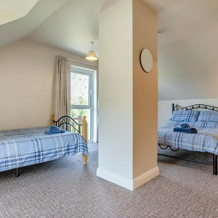 5 Bed In Oc-ii16235 * Oughterard