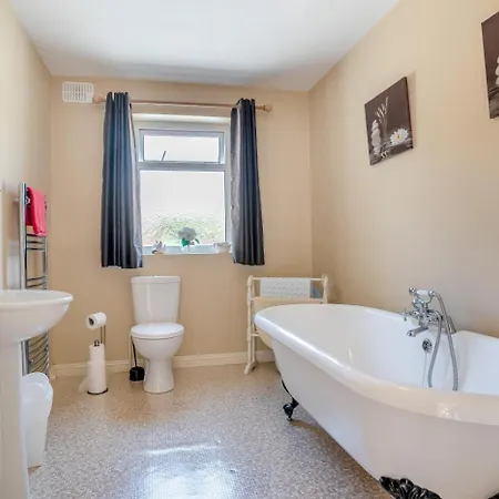 5 Bed In Oc-ii16235 *